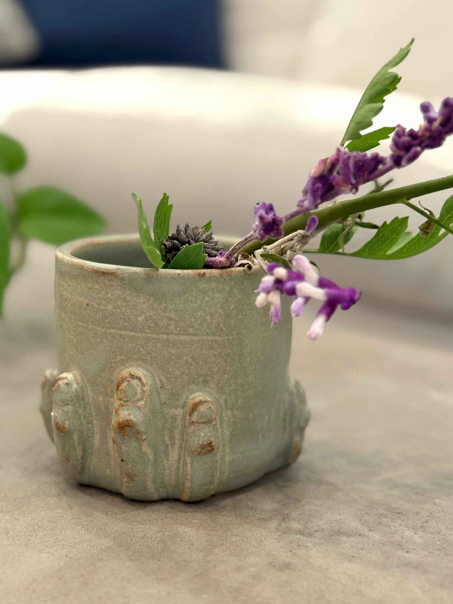 Hand Vase Short