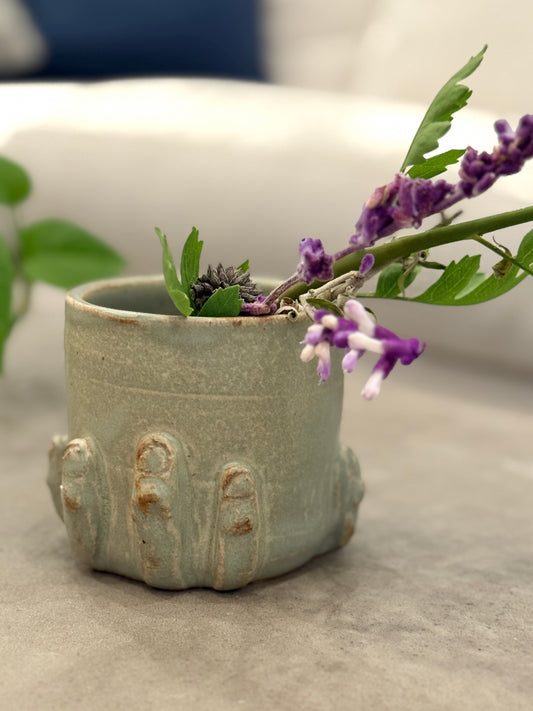Hand Vase Short